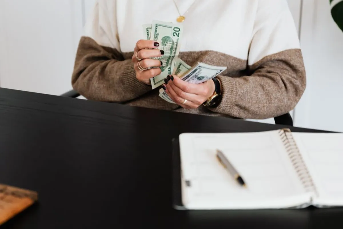 money notebook
