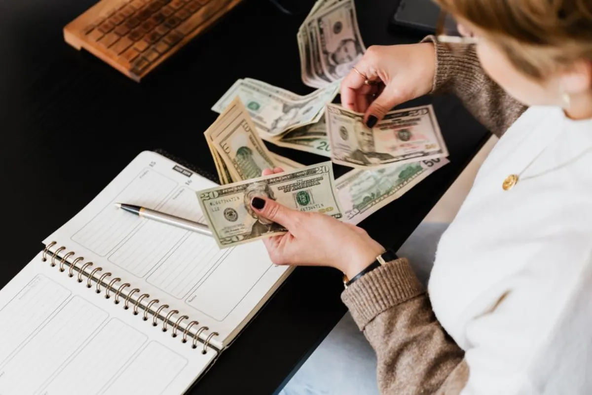 money notebook